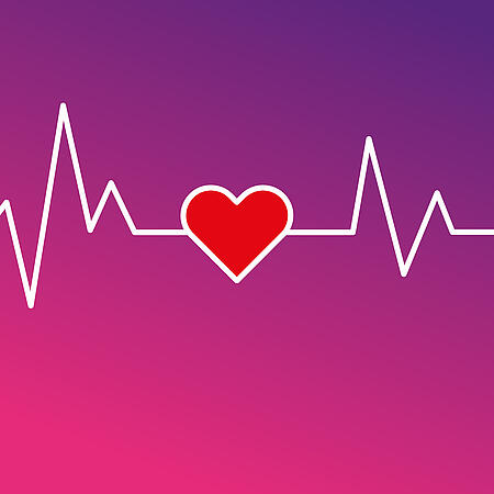 Herzschlagkurve mit rotem Herz